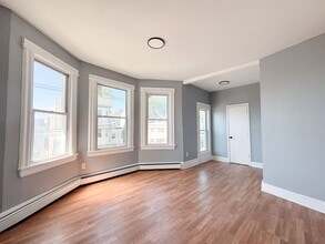 Building Photo - 648 Grove St