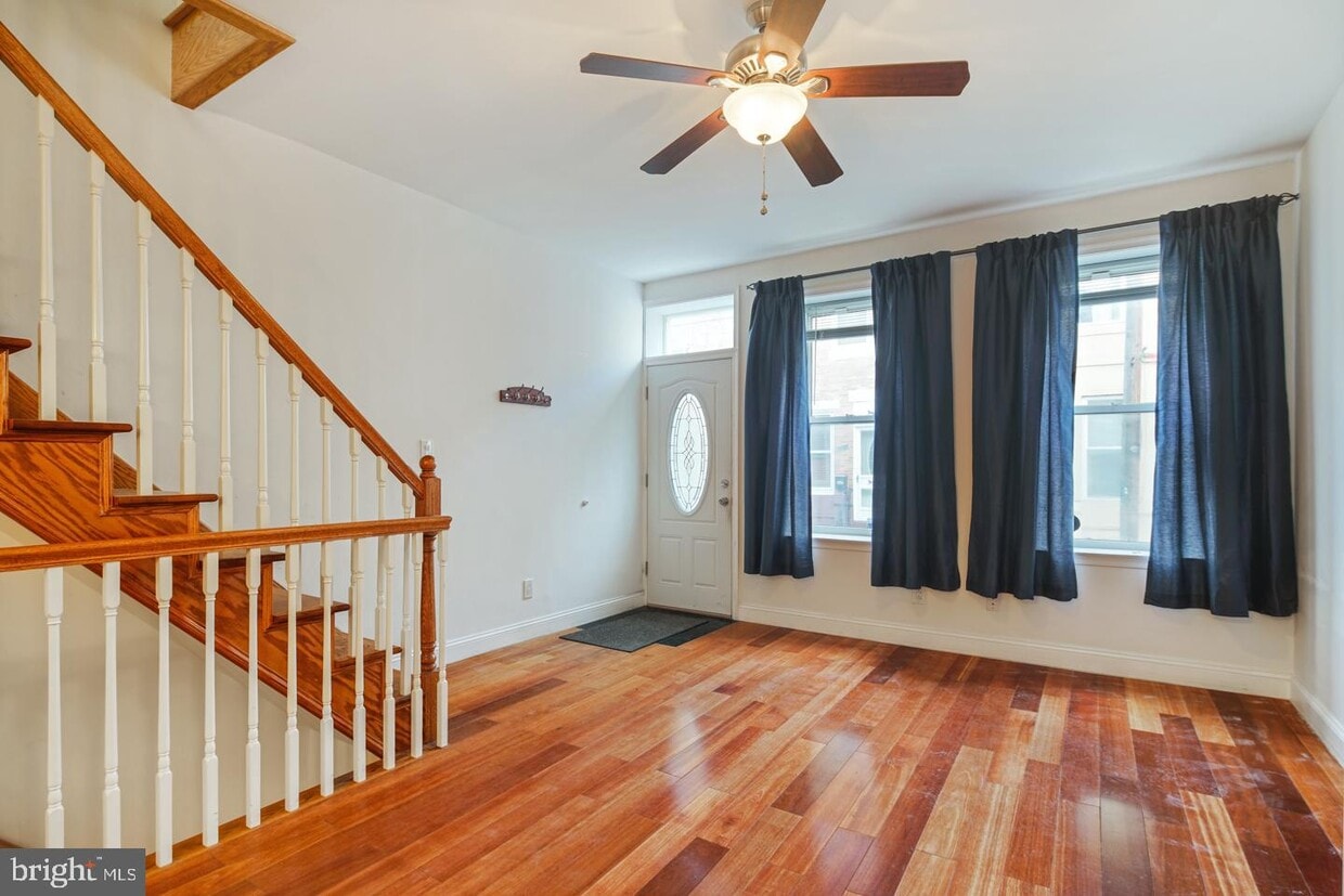 Primary Photo - 1628 S Lawrence St