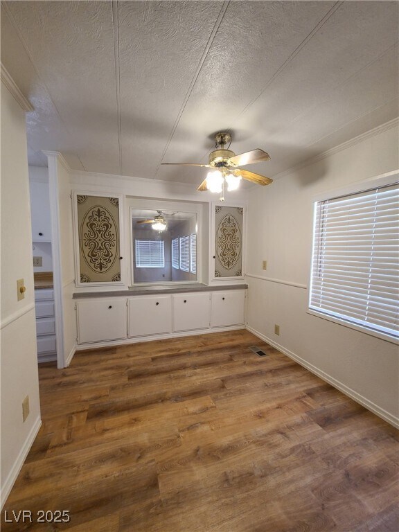 Foto del edificio - 981 W Shady Ln