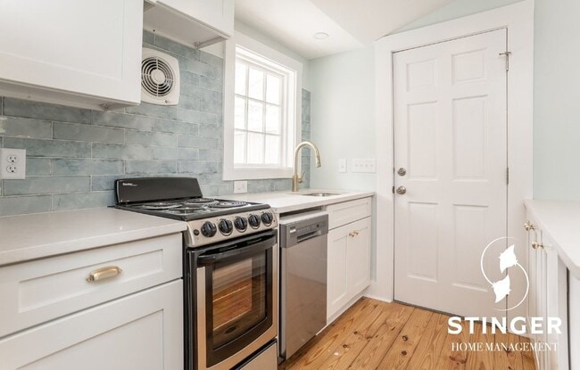 Building Photo - 606 Carteret St