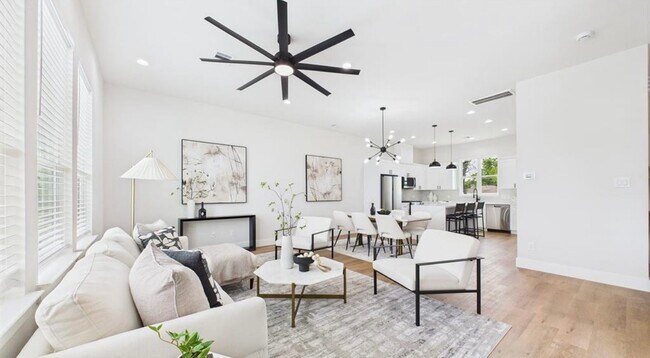 Foto del edificio - 1813 Brooks St