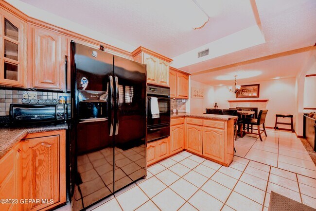 Building Photo - 3009 Lake Spier Dr
