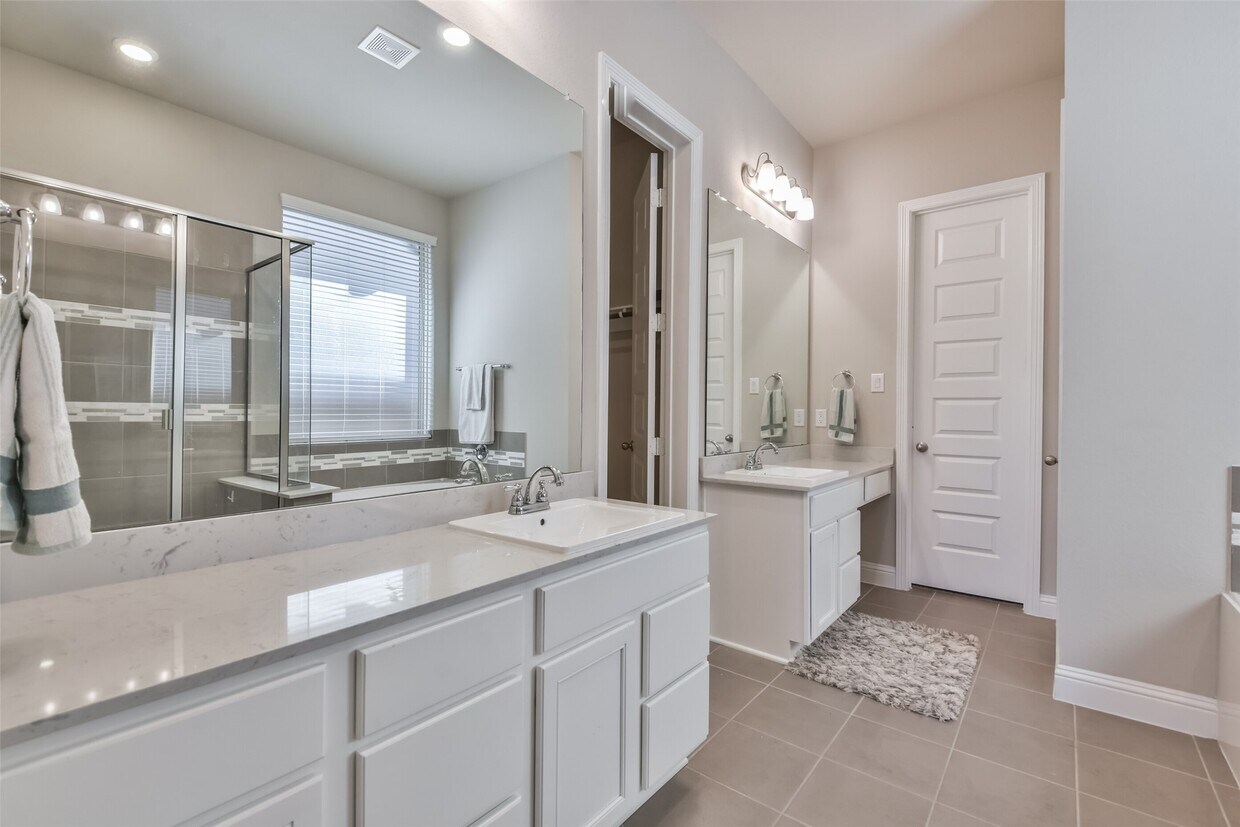 Building Photo - 17218 Olive Blossom Ct