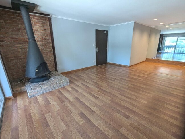 Building Photo - 6151 Knoll Wood Rd