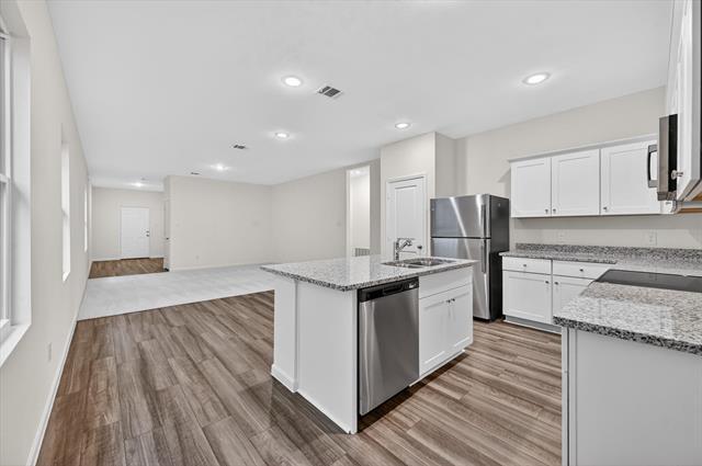 Foto del edificio - 2106 Prairie Ln