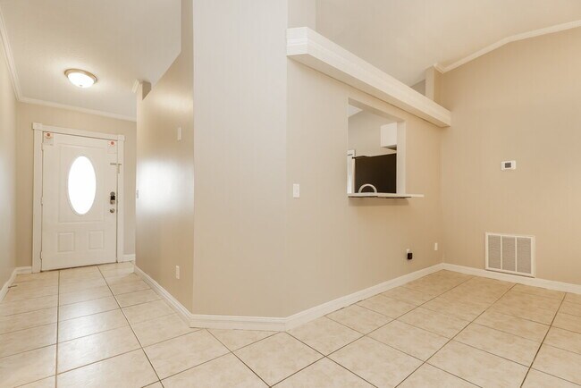 Foto del edificio - 2702 Woodstream Cir