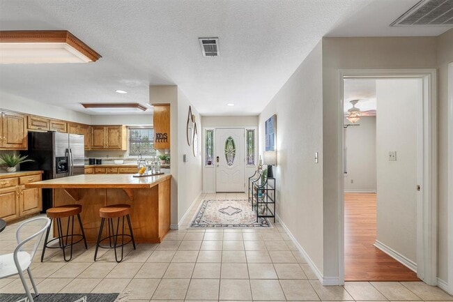 Foto del edificio - 27 Deer Ridge Rd