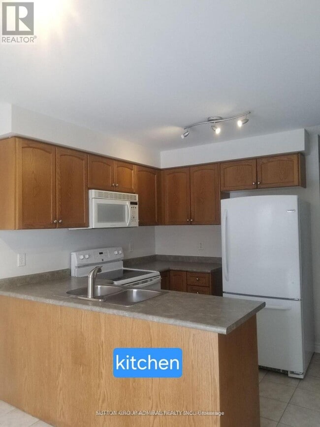 Building Photo - 38 Lang Dr