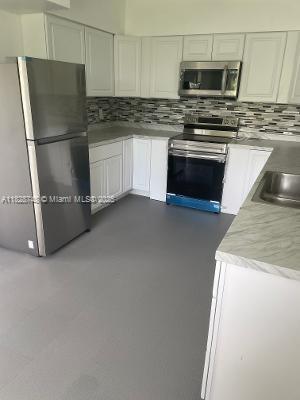 Foto del edificio - 3044 NW 49th St