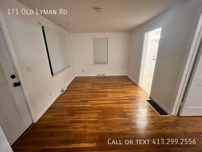 Building Photo - 171 Old Lyman Rd