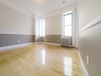 Primary Photo - 125 Thompson St
