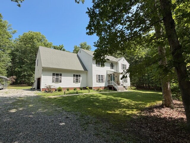 Building Photo - 4 Bedroom Home on 3.65 Acres in Moseley – Available August 15th – $3,500/mo