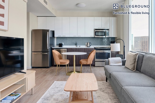 Building Photo - 1 S Market St