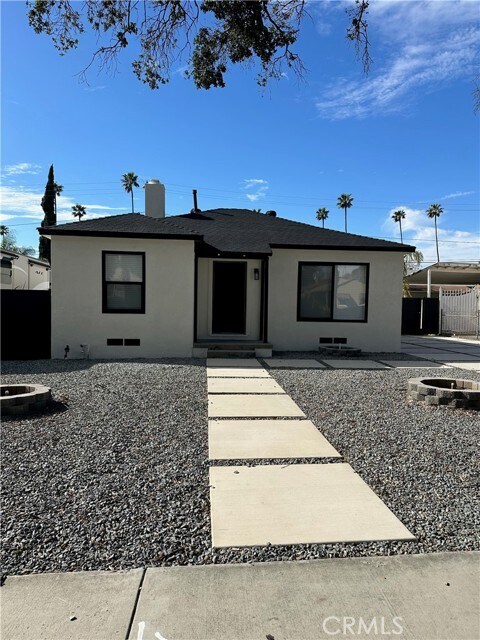 Foto del edificio - 8560 Newport Ave