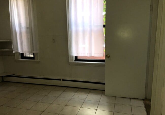 Foto del edificio - 180 Harvard St