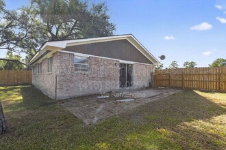 Building Photo - 7922 Coolgrove Dr