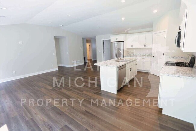Foto del edificio - 18677 174th Ave