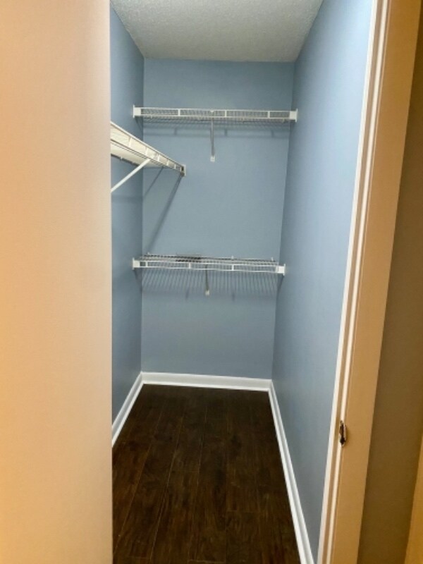 Foto del edificio - 1431 Collegiate Cir