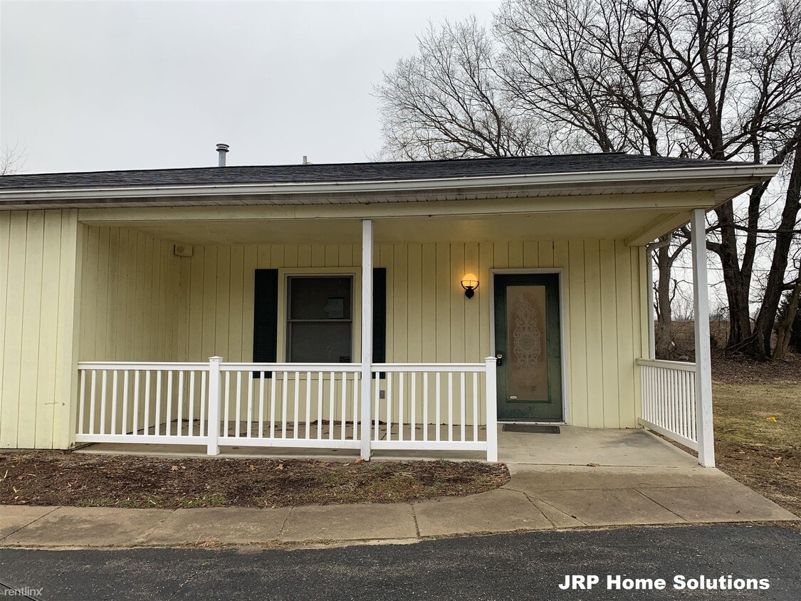 6400 Gillis Dr Unit Ste A, Jackson, MI 49201 Room for Rent in Jackson