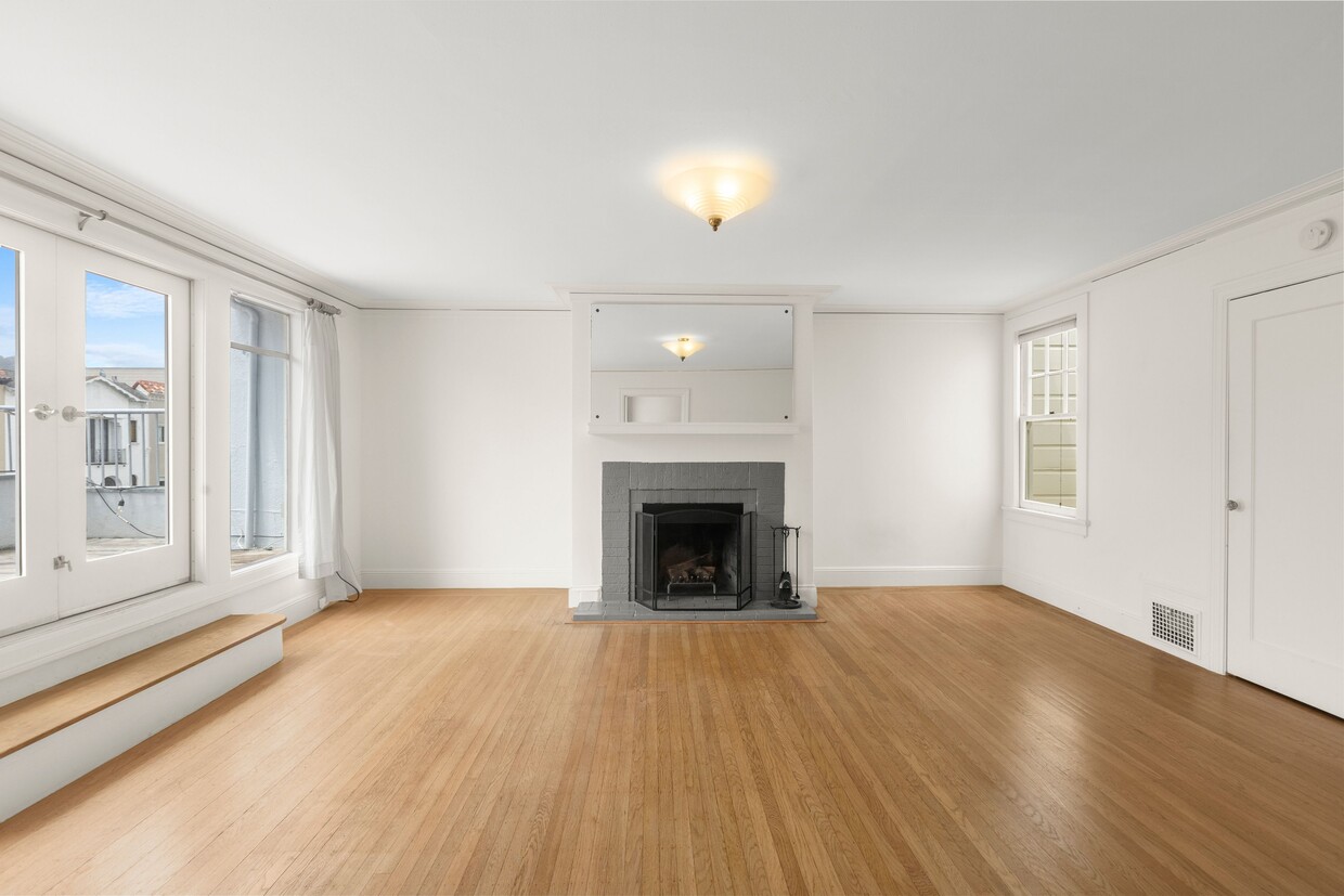 Photo - 2128 Bay St (San Francisco, CA)