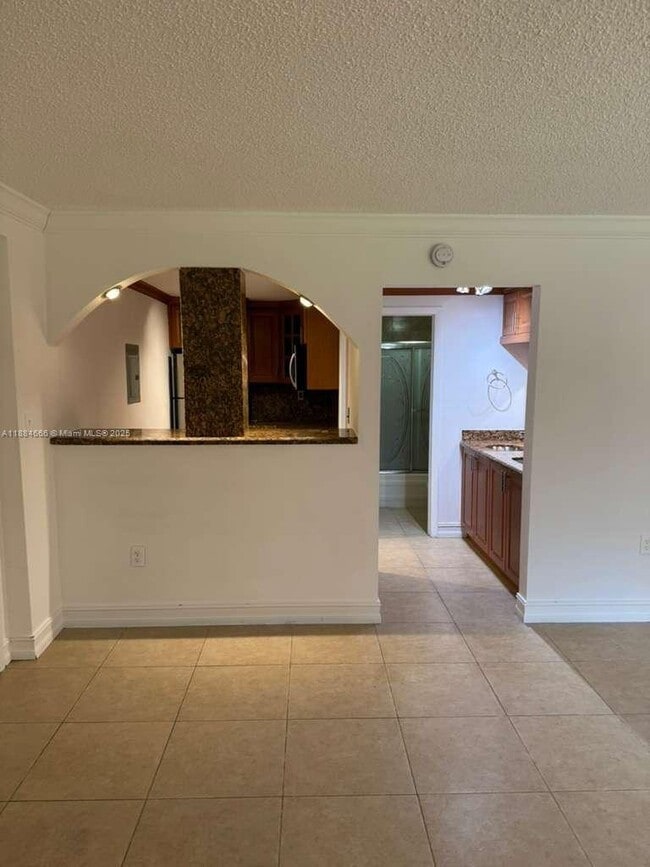 Foto del edificio - 7000 NW 186th St