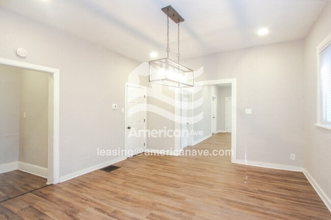 Foto del edificio - 1732 Draper St