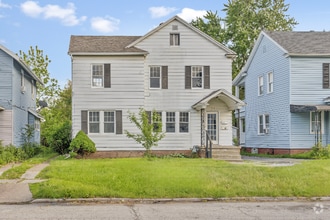 Building Photo - 1719 Mansfield Rd