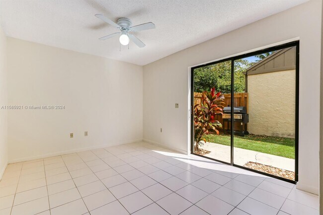 Building Photo - 7528 SW 95th Pl