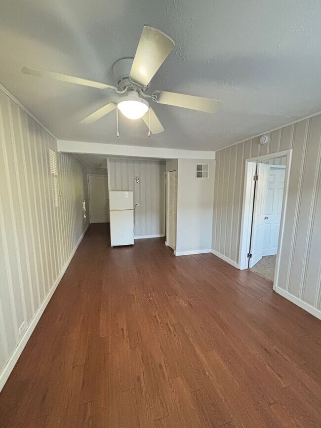 Foto del edificio - 412 E Letchworth Ave