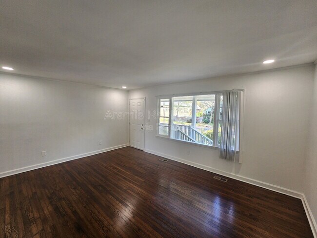 Foto del edificio - 3545 Orchard St