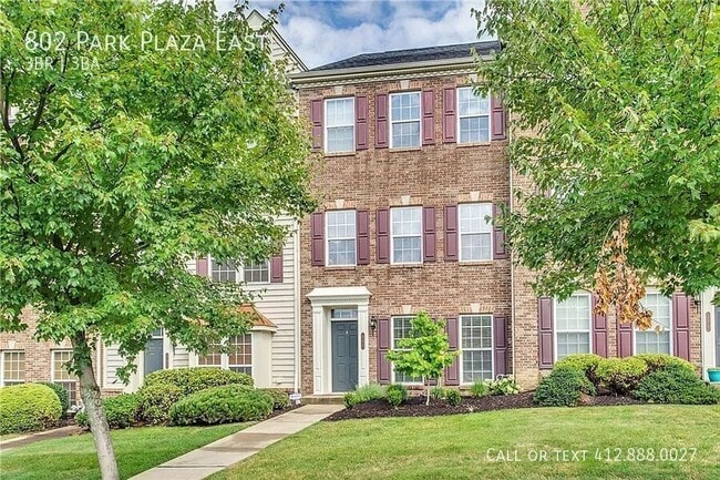 Photo - 802 Park Plaza East- House