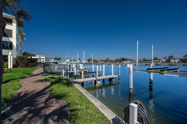 Building Photo - PRICE DROP!! Luxury Waterfront Living with Deeded Dock – Punta Gorda Isles