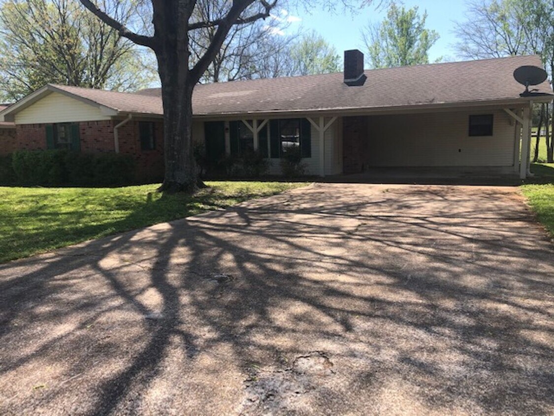 Primary Photo - Renovated 3 Bedroom 2 Bath Home for Rent!!