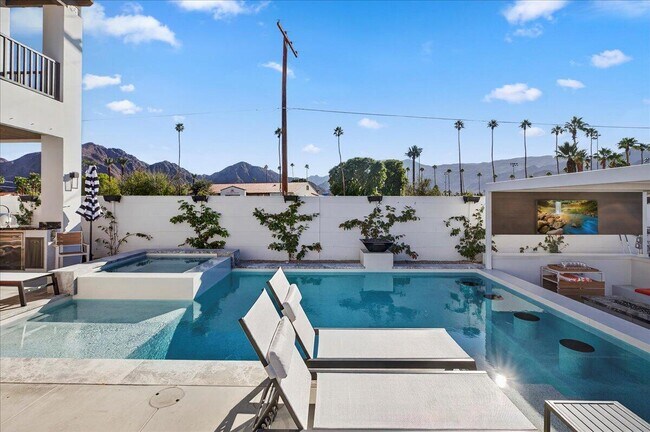 Building Photo - 51120 Avenida Navarro