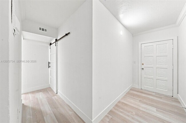 Foto del edificio - 219 NW 10th Ave