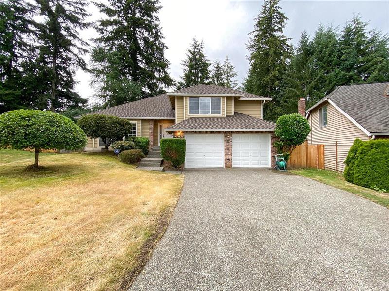 Come rent this newly refreshed 4 Bed. 2.75... House for Rent in