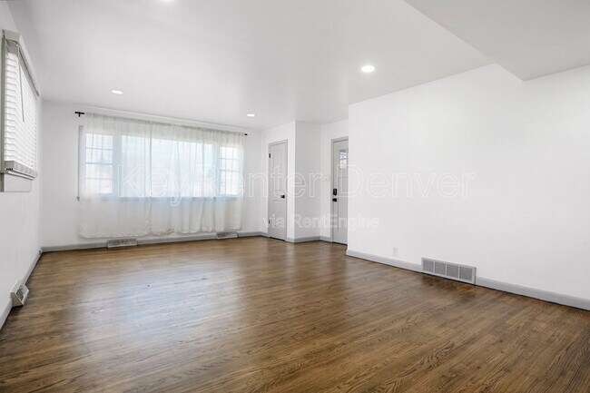 Foto del edificio - 741 S Wolff St