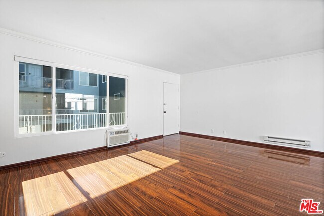 Foto del edificio - 1420 S Bedford St