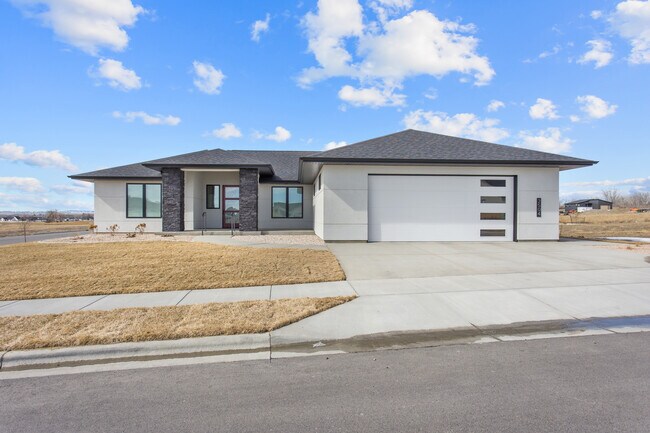 Building Photo - 2504 Aspen Creek Trl