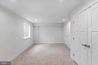 Building Photo - 324 Paca Gardens Ln