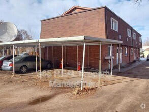 Building Photo - 717 39th St