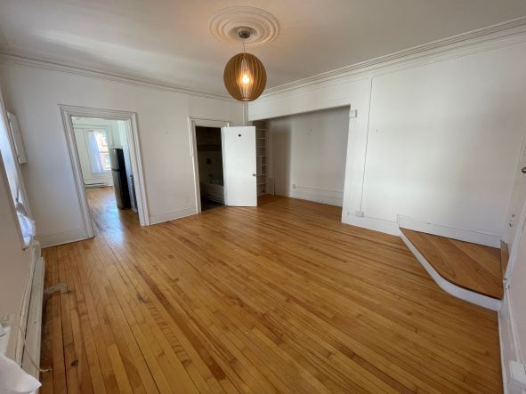 Building Photo - 114 Carmarthen St