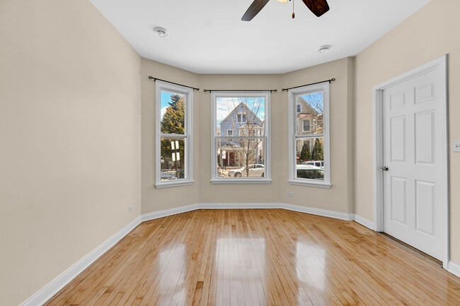 Building Photo - 3056 N Drake Ave