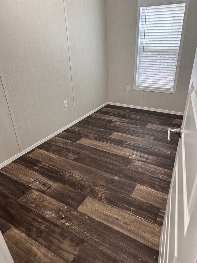 Foto del edificio - BRAND NEW-3 Bedroom / 2 Bath-MOVE-IN SPECIAL - 1 MONTH FREE