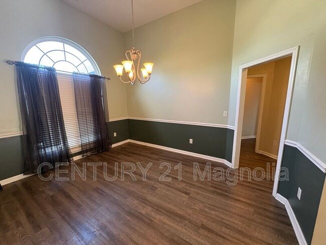 Building Photo - 338 Old Walnut Branch