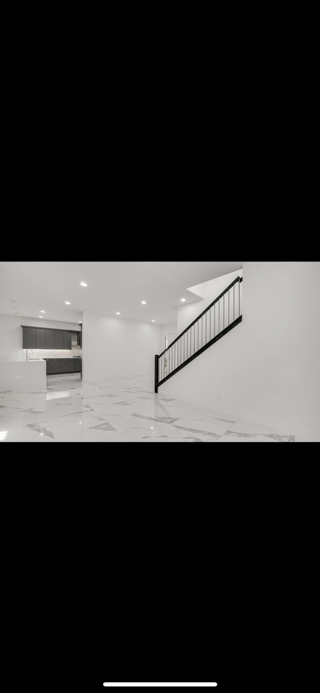 Building Photo - 13518 Artisan Cir