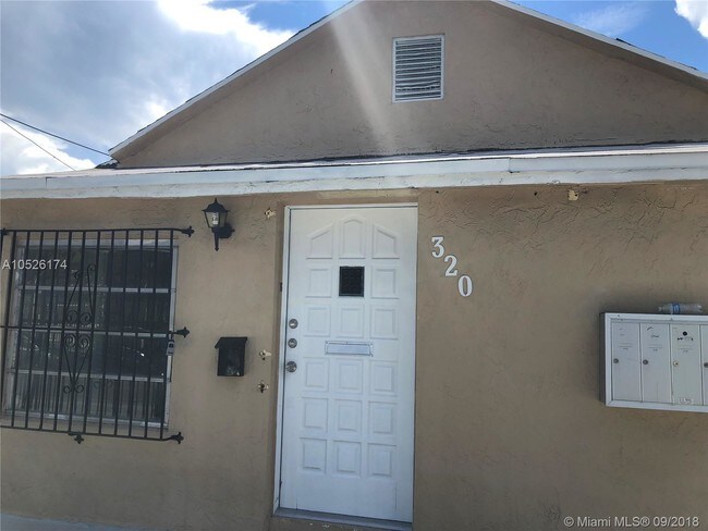 Foto del edificio - 320 SW 4th Ave