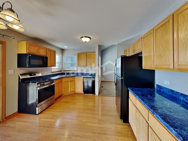 Foto del edificio - 4514 Skylark Ln