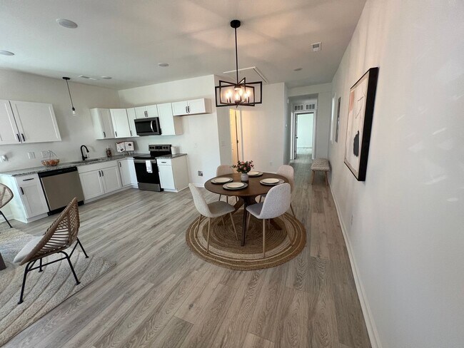 Building Photo - 2 Bedroom 2 Bathroom for Rent