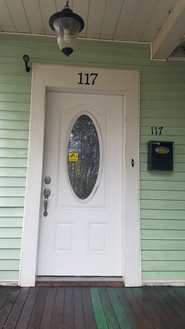Foto del edificio - 117 N Stewart St
